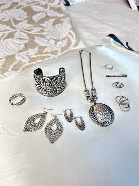 Silver-Tone Jewelry Lot